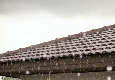 Dealing with heavy rain and roof tile problems